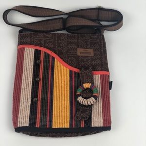 Bu Zhi Yun Woven Shoulder Bag